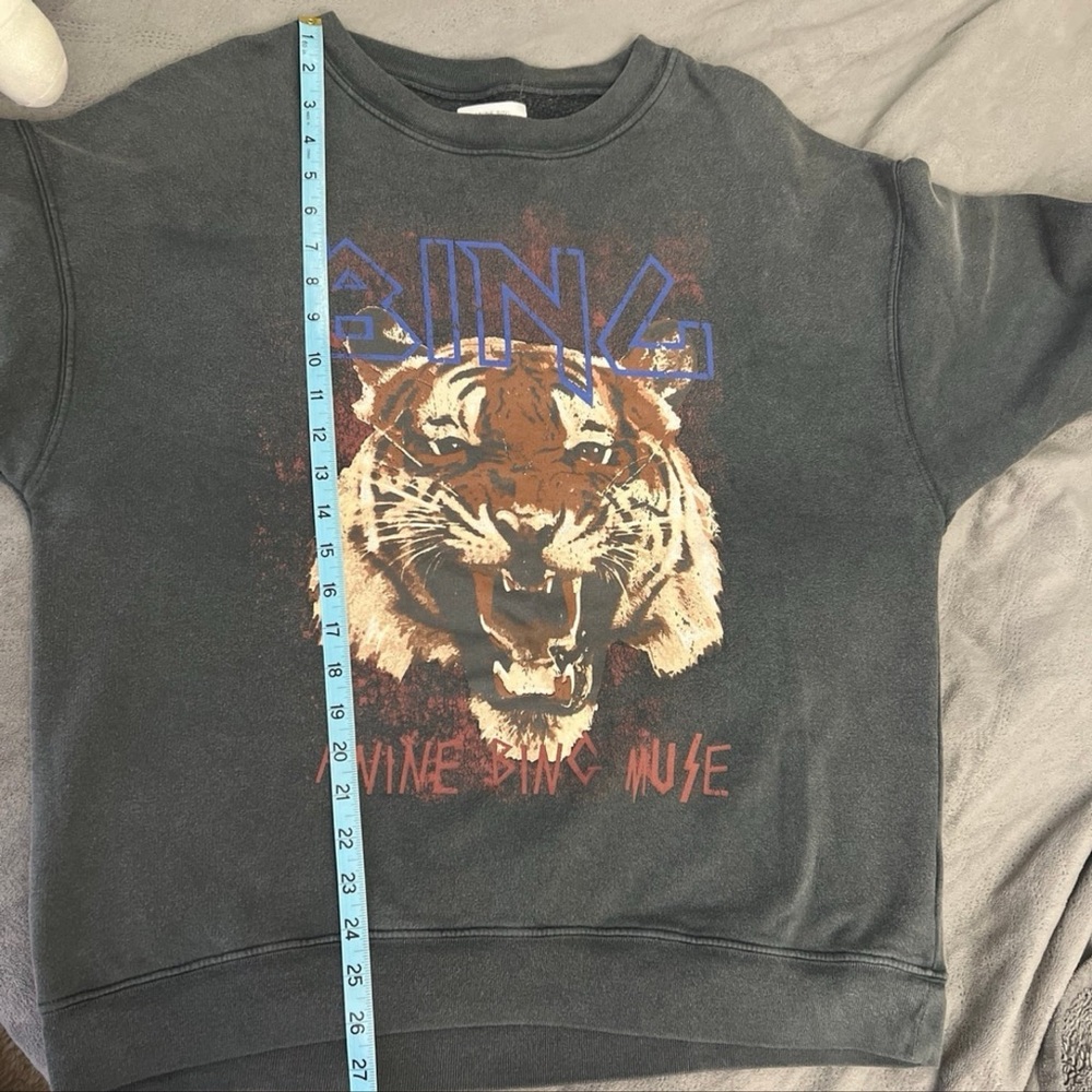 Anine Bing Black Sweatshirt with Tiger Graphic - Picture 10 of 10